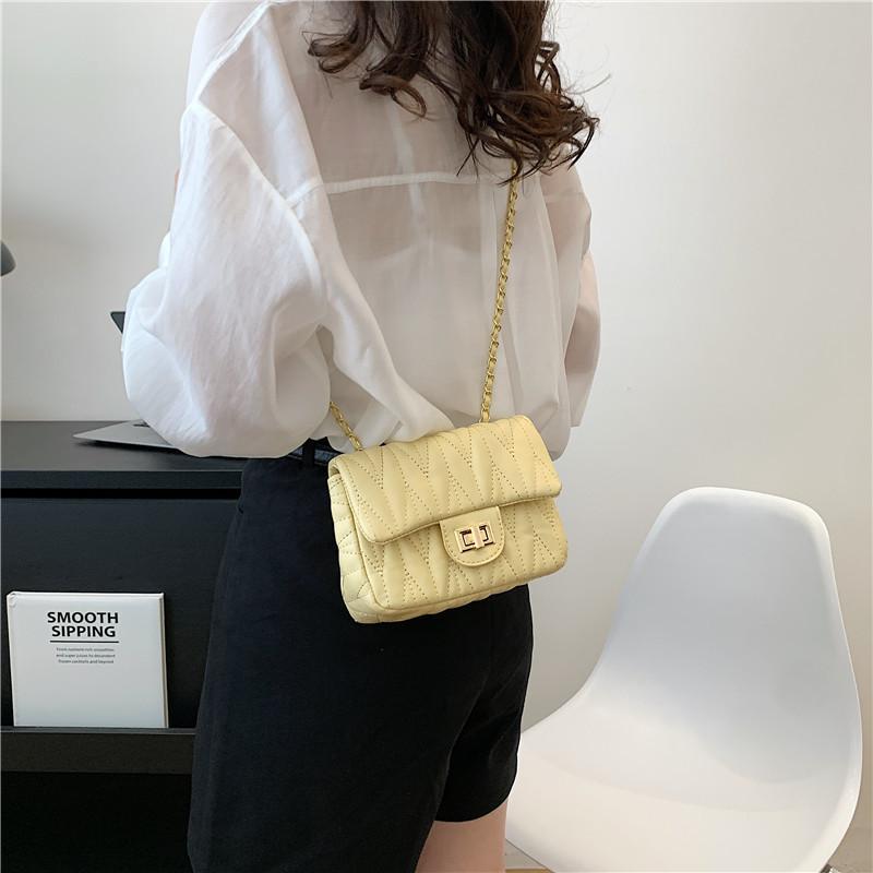 Fashion shoulder bag women's 2025 spring and summer new simple casual chain messenger bag trend niche small square bag