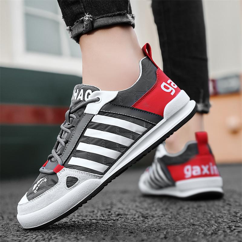 Fashion 2024 Trendy Vulcanized Shoes Men Designer Canvas Sneakers Male Flat Trainers Streetwear Canvas Shoes Men Breathable Sports Shoes