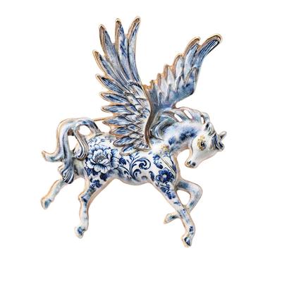 Elegant Pegasus Horse Brooch Lightweight Alloy Animal Themed Badge Pin Chest Jewelry Fashion Corsage Pin