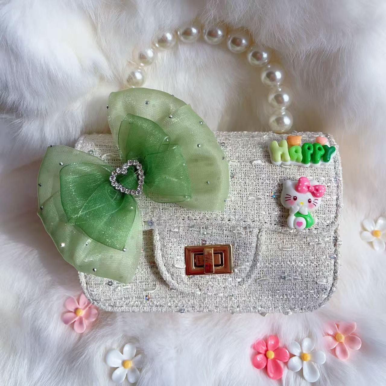 

Chic Little Girl s Princess Crossbody Handbag: Cute and Trendy Fragrance Style for Kids