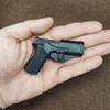 1Pcs 1:3 Metal Gun Keychain Holster Quick Pull Protective Case 1: 3 Glock G17 Model Specific Accessory Plastic Protective Cover