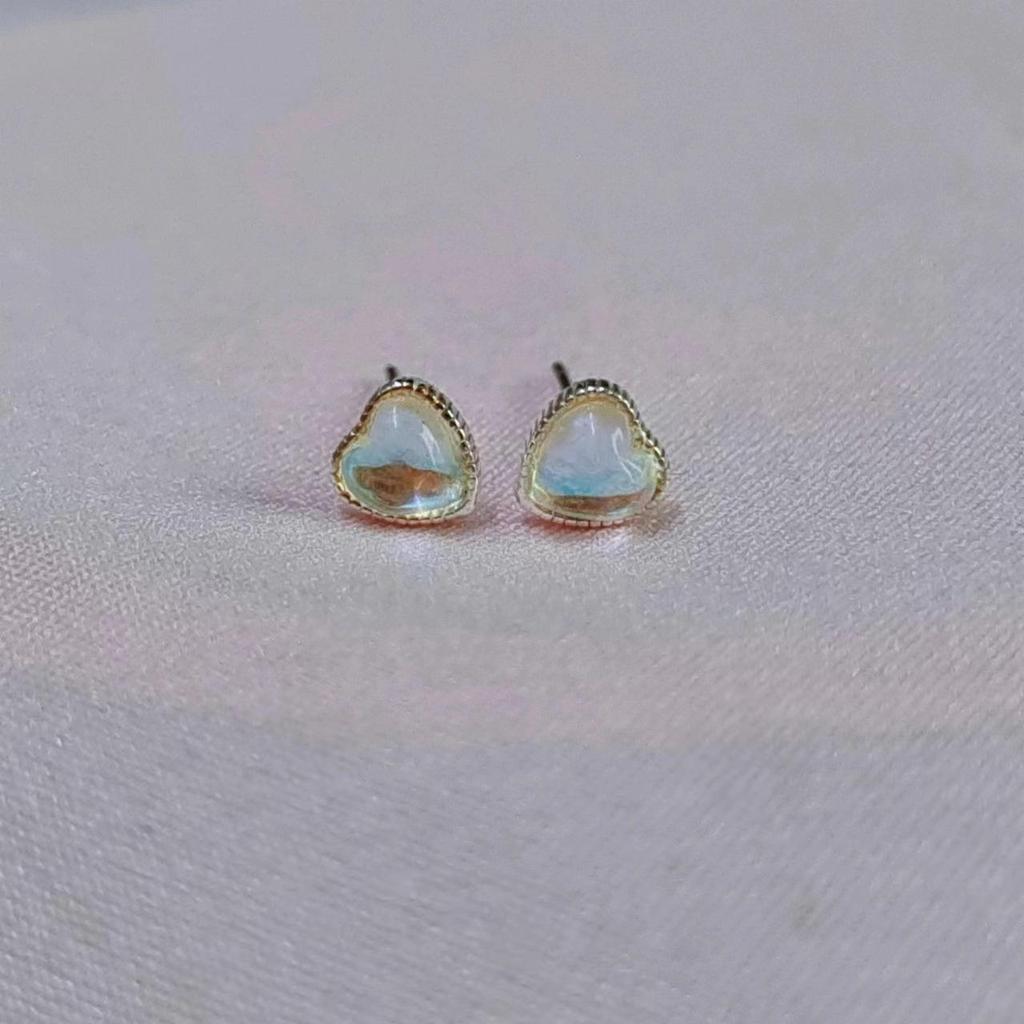 S925 Sterling Silver Heart, Flower, and Bowknot Stud Earrings - Light Luxury, Non-Fading Jewelry for Women.