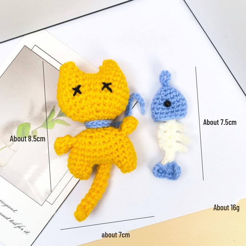 Knitted Cat Eating Fish Keychain Pendant - DIY Jewelry Ornament