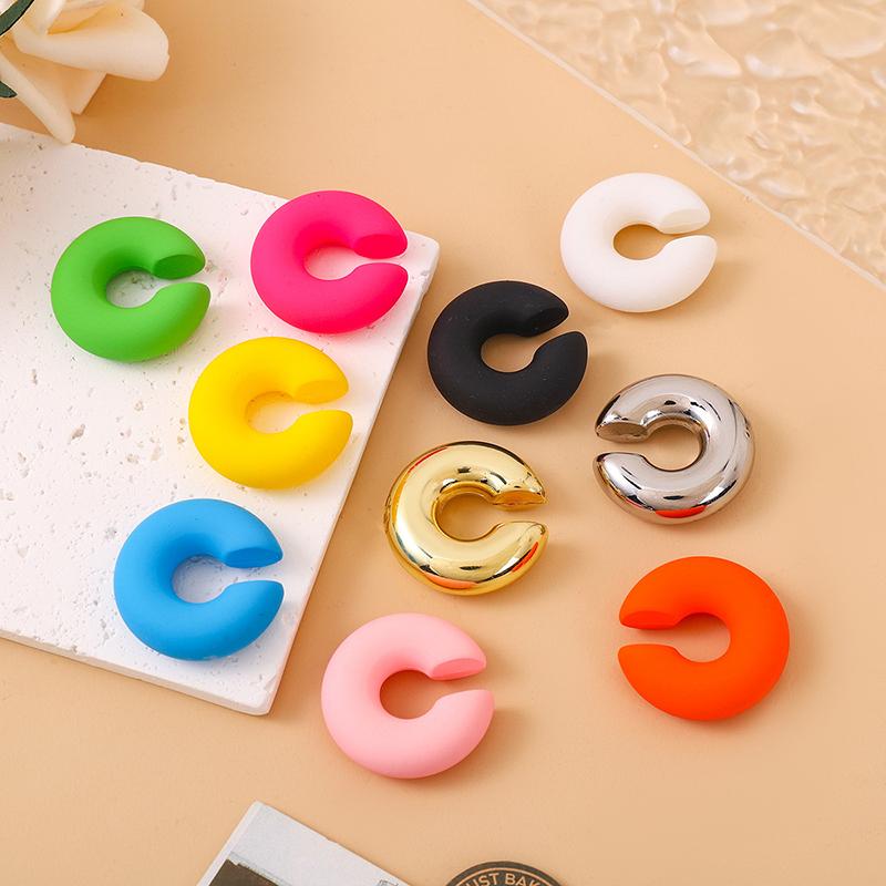 1 Pair Candy Color Round Acrylic Ear Clip Earrings for Women Fashion Simple Solid Color Cuff C-Shaped Earring Female Jewelry