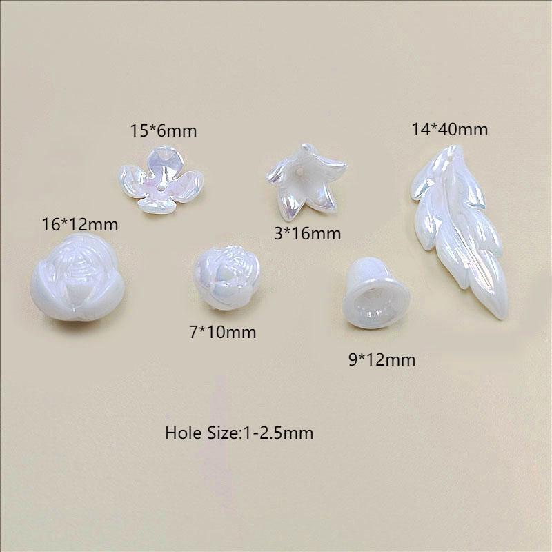 20ks Oslnivá Barva Bílá AB Květina Kreativní Ručně Vyráběné Akrylové Korálky Tvar Květinových Listů DIY Šperkařský Materiál Výroba Náušnic Doplňky pro Náramky