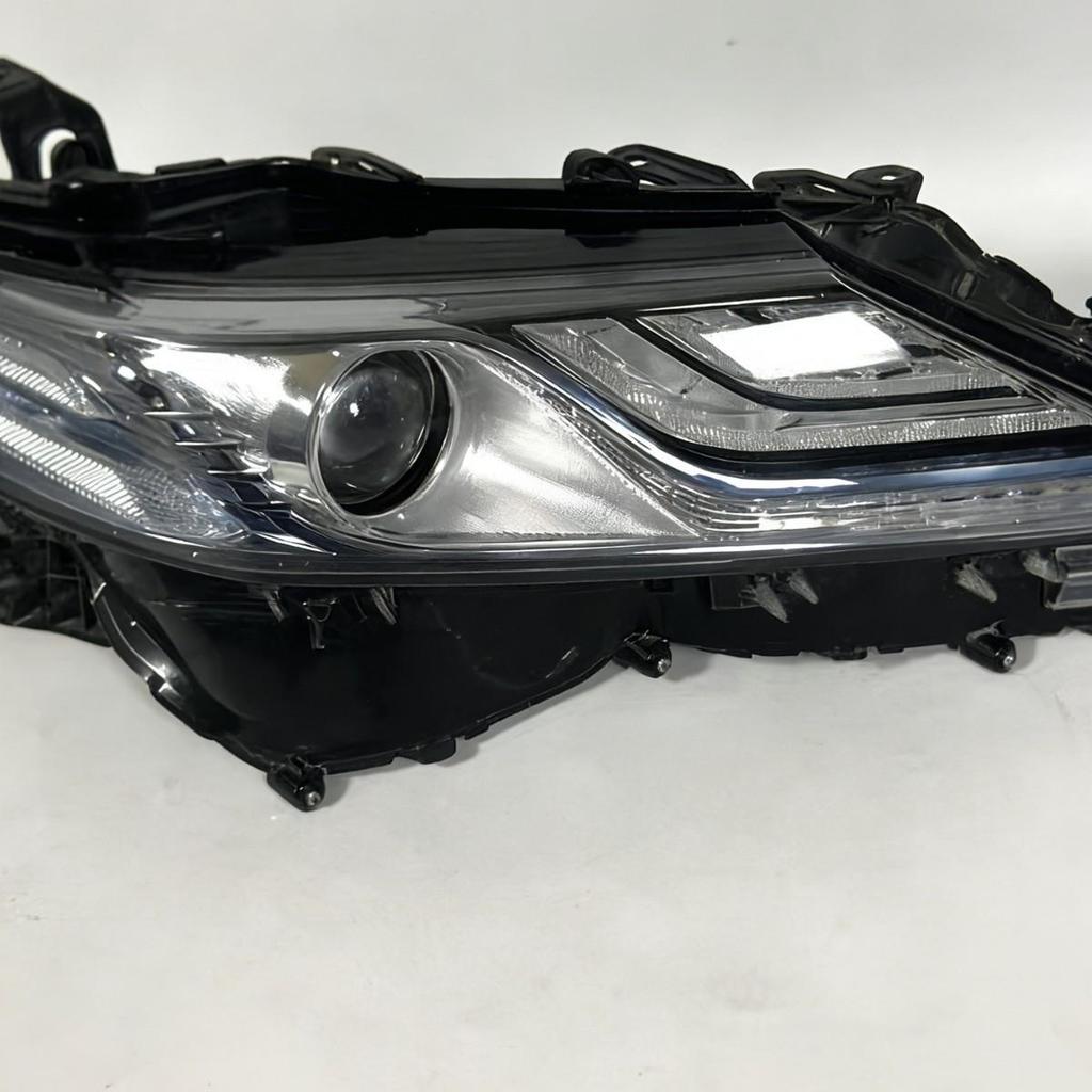 2018-2020 Toyota Camry LED Headlight Assembly (US High Trim)