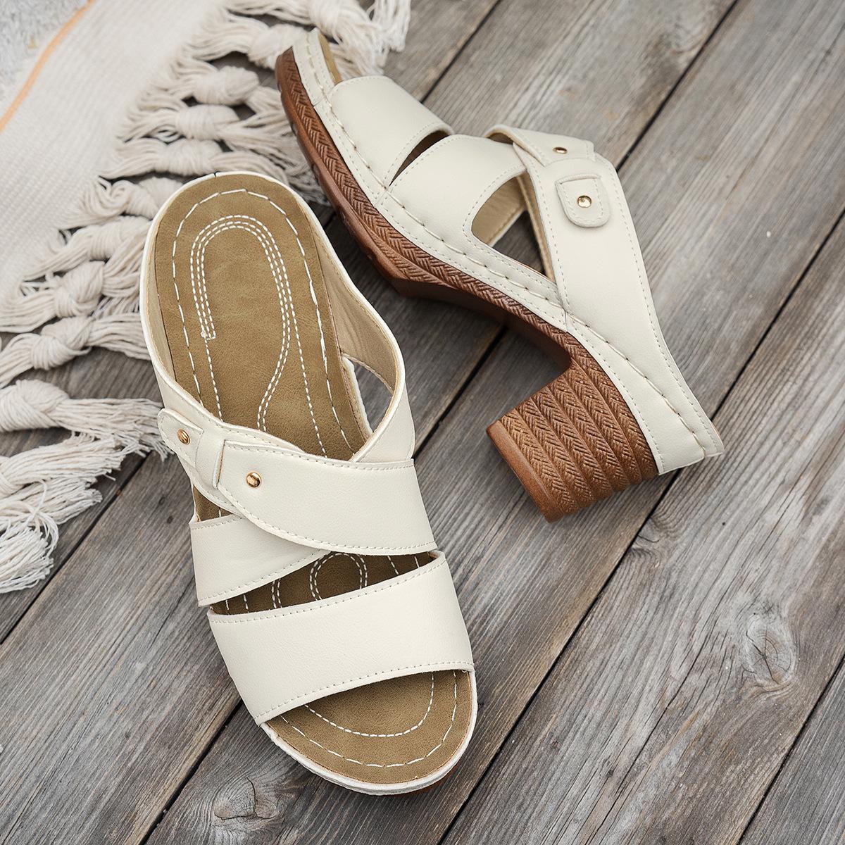 

2025 новые летние женские модные классные тапочки большого размера на толстом каблуке женские толстые тапочки с круглым носком односложные внешние тапочки 36