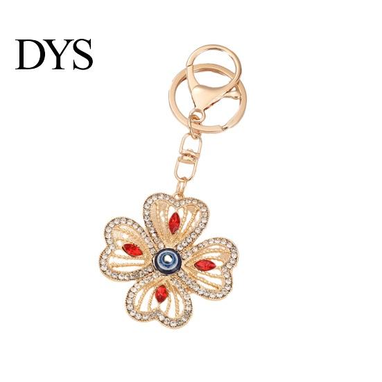 Keychain Pendant Rhinestones Inlaid Four-Leaf Clover Design Key Four Leaf Chain with Anti-Oxidation Lobster Clasp Decorative Backpacks Accessory Wear
