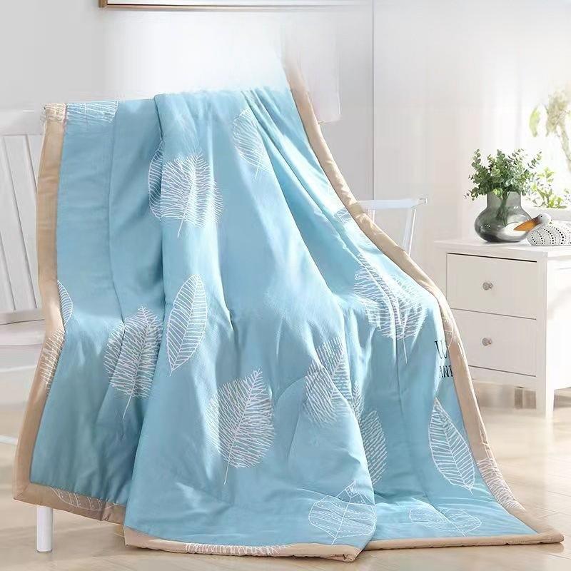 Printing Flower Breathable Cotton Blended Summer Blanket For Comfort Indoor