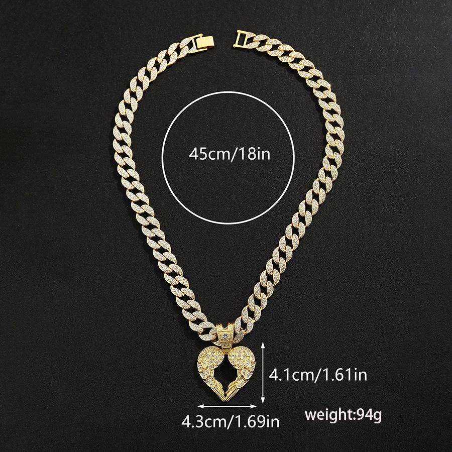 Hip Hop Diamond Heart Wings Pendant Necklace, European and American Cuban Chain Decoration Alloy Heart Shaped Men's Necklace
