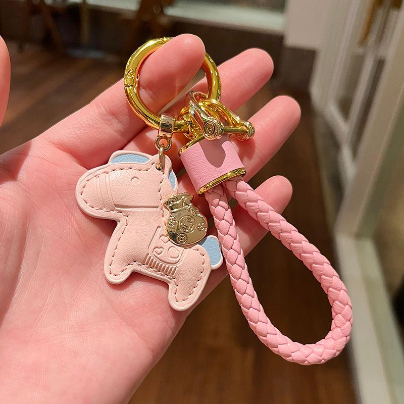1Pcs Handmade Leather Car Keychain Pendant Exquisite Personalized Horse Key Chain Rope For Men And Women Diy Accessories