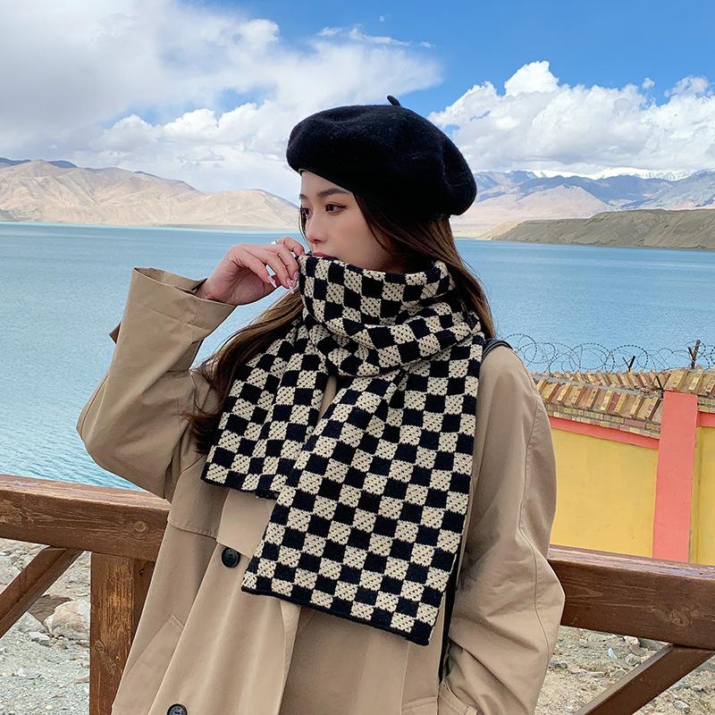 New knitted checkerboard plaid scarf women's autumn and winter Korean version thickened warm versatile wool student scarf