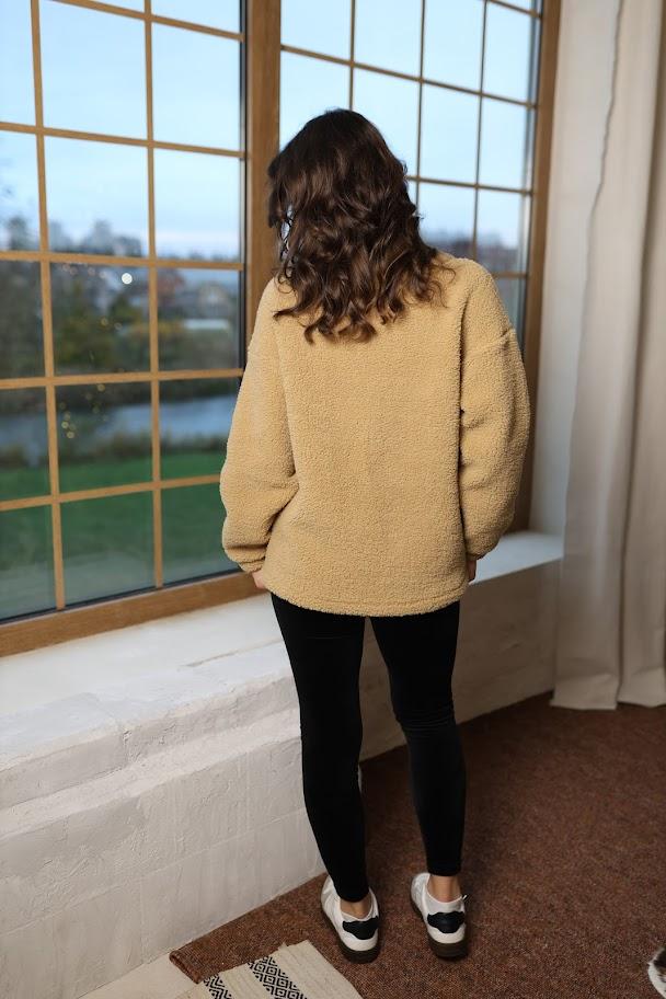 Sweatshirt (girls) – Fleece Pullover with Stand Collar & Kangaroo Pocket, Demi-season, 6438-130 HC