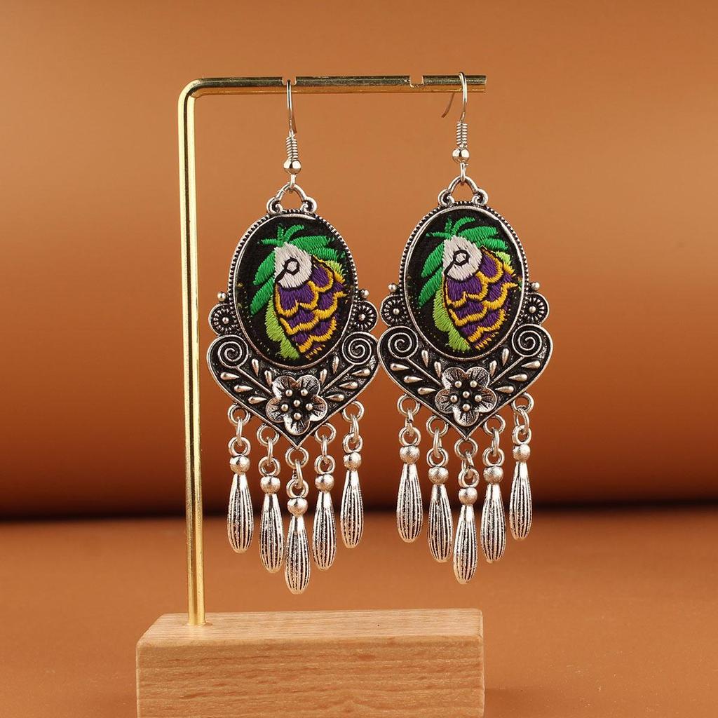 Retro Miao Silver Tassel Earrings: Ethnic Yunnan Long Dangle Women's Jewelry