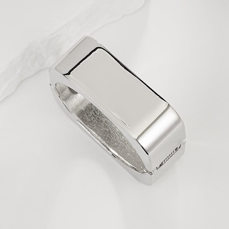 Interlocking Ring Open Bangle - European & American Light Luxury Design for Women