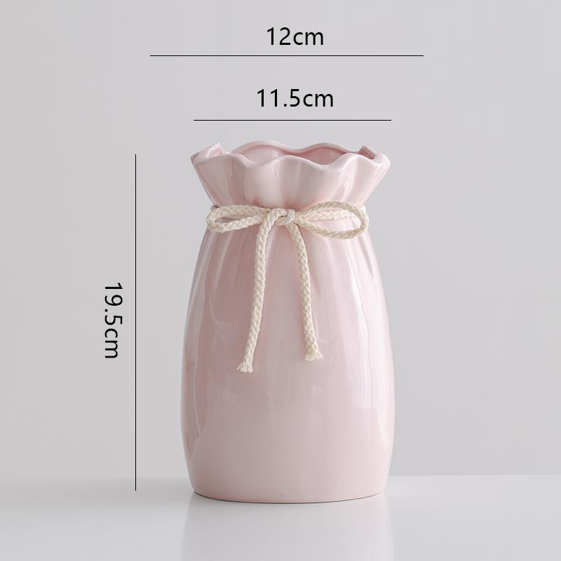 Nordic Minimalist Ceramic Flower Vase for Dried Flowers - Elegant Home Decor and Desktop Ornament.