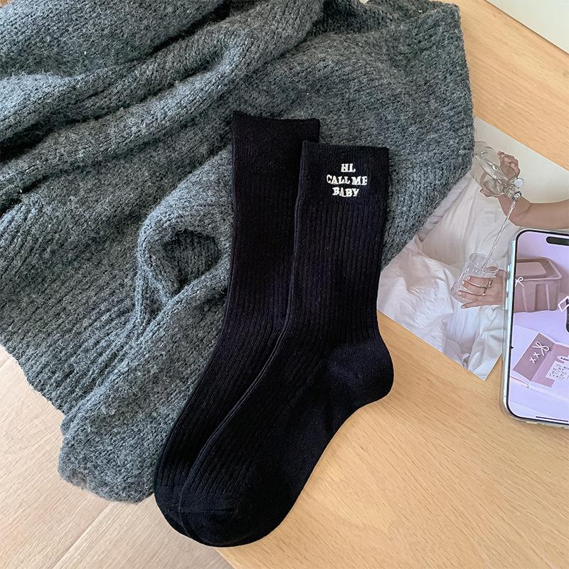 

Autumn Double-needle Striped Fashionable Embroidered Letter Cotton Mid-calf Socks 1 pair чорний