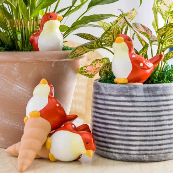 4 ks samozavlažovací hroty ve tvaru ptáka Terakotová hliněná rostlina zalévací koule Květináč Vložka do květináče Automatická zavlažovačka pro zahradní balkón