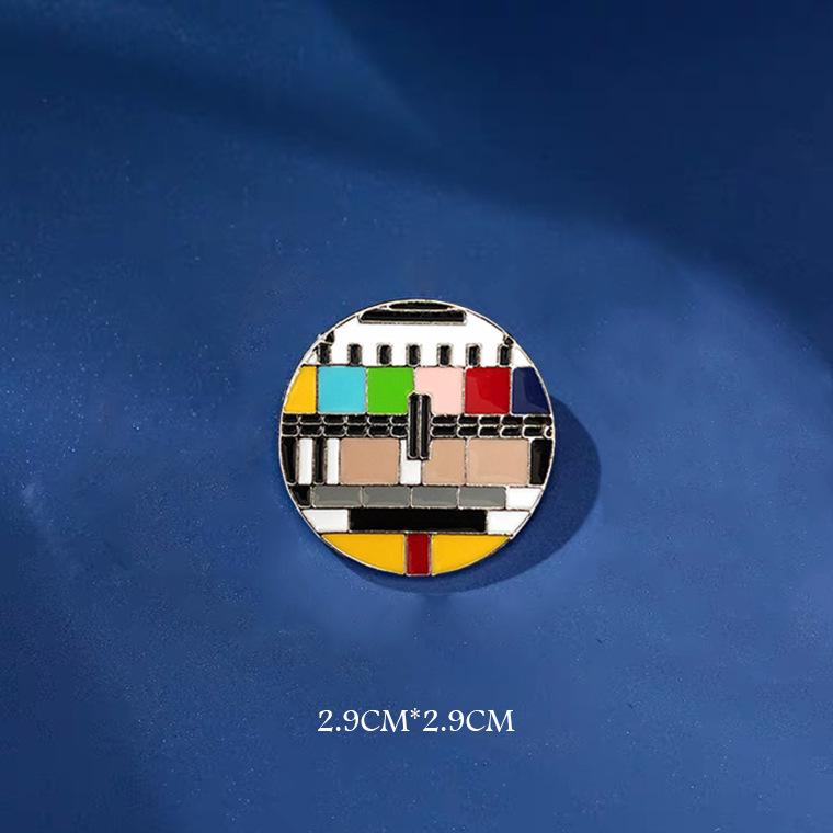 

Retro No Signal Colorful Enamel TV Brooch Pendant for Couples