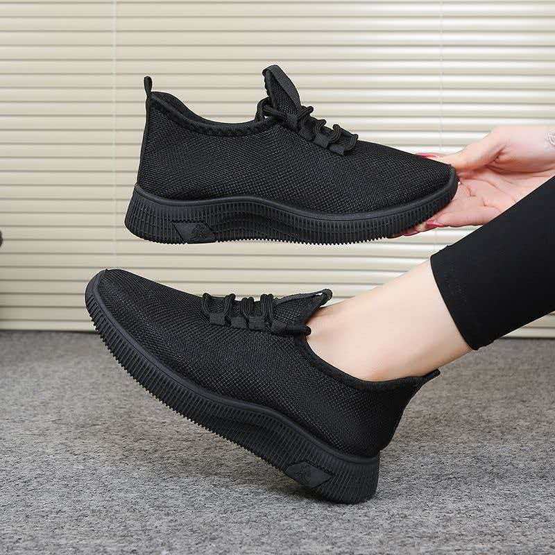 Sneakers women's large size new non-slip and versatile mesh breathable student shoes heightening travel casual black running shoes