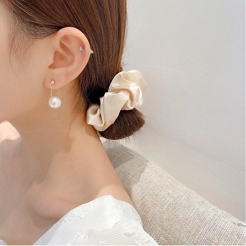 Sleek Simple Graceful Small Pearl Pendant Earrings Woman Latest Stylish Celebration Party Event Ladies 'Unusual Dangle Stylish Jewelry Earrings