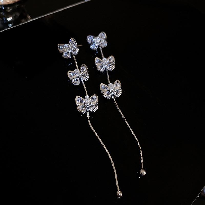 Silver Needle Super Flash Diamond Leaf Fringed Stud Earrings Temperament Earrings Women's Niche Design Earrings Light Luxury High Sense