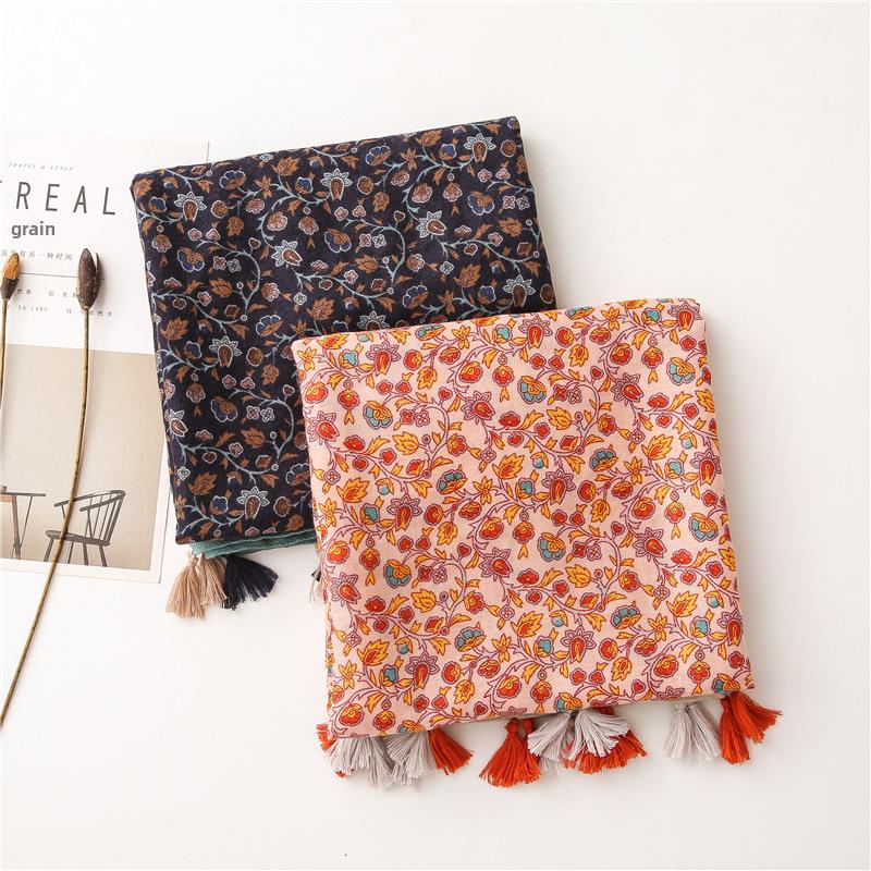 "Ethnic Style Cotton-Linen Sunscreen Shawl: Retro Floral Travel Scarf"