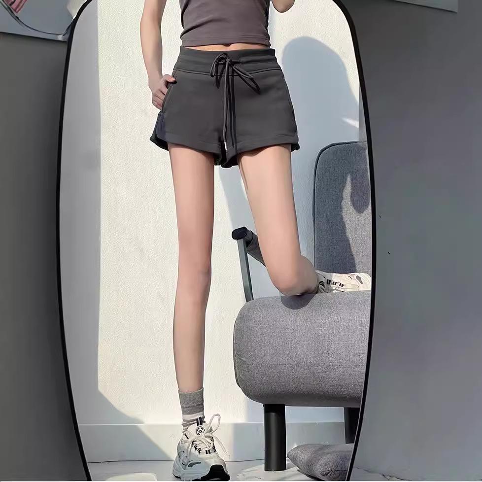 Shorts de Outono de Cintura Alta Estilo Street com Fenda e Cordão