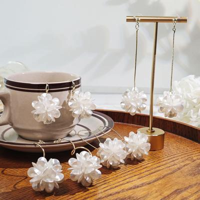 Elegant White Shell Flower Tassel Earrings with Silver Needle and 3D Diamond for Women