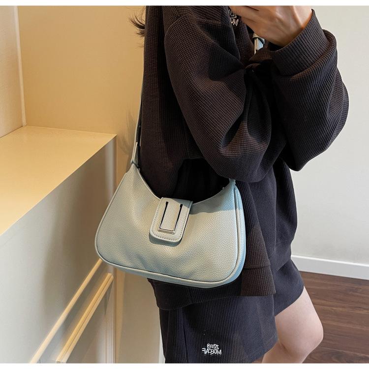 Fashion Solid Women's Shoulder Bag Artificial Leather Square Underarm Bags Ladies Handbags For Daily Used and Gift