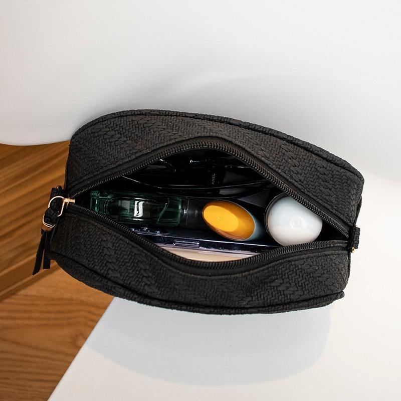 New embossed iron sheet ribbon messenger small square bag casual simple cosmetic bag mobile phone bag