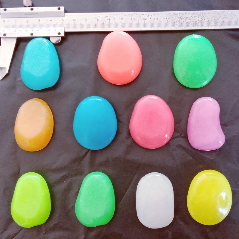 4.5cm Luminous Plastic Garden/Aquarium Pebble, 15g Fluorescent Stone for Paving & Landscaping