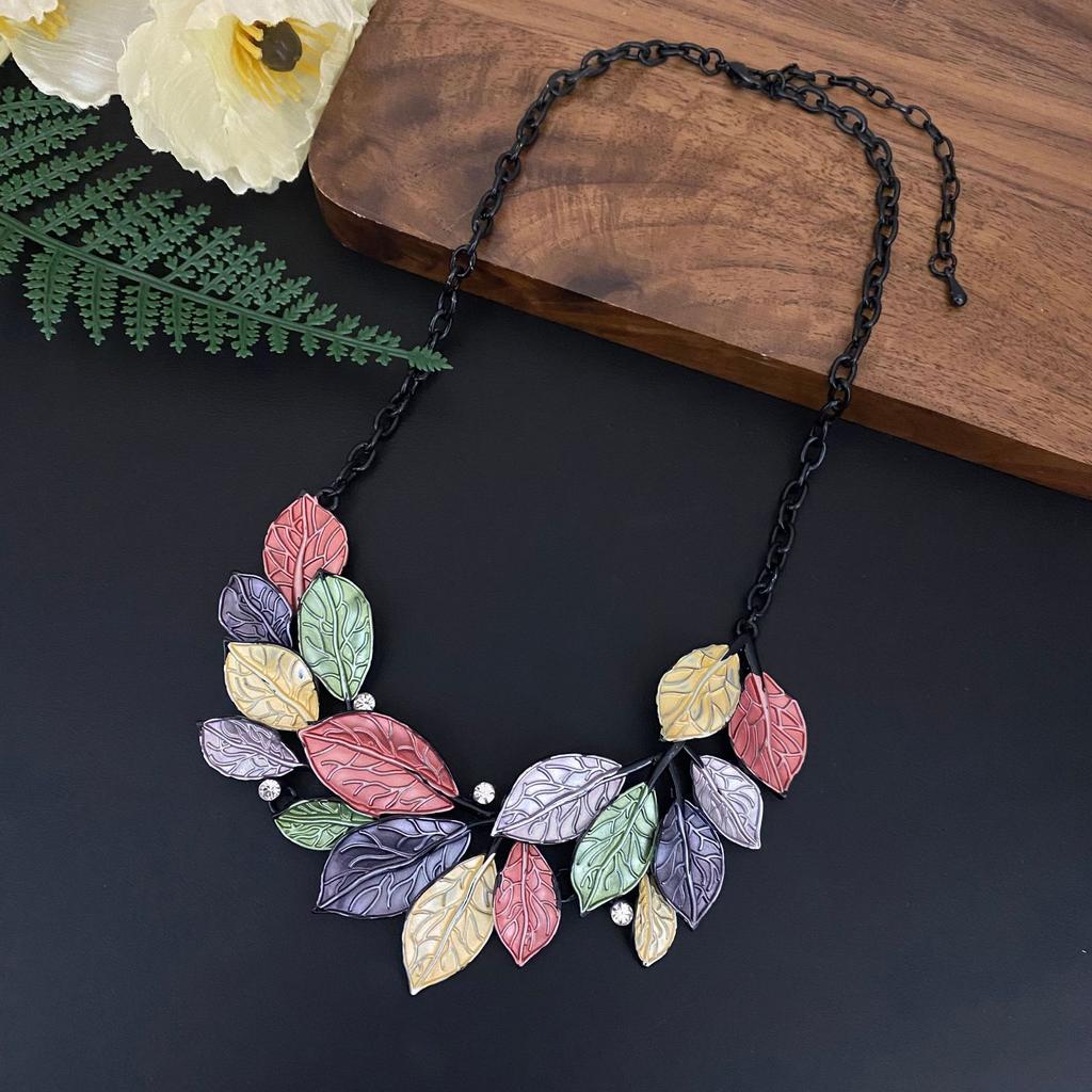 Hollow geometric flower love long necklace, women's exaggerated high-end irregular brushed pendant