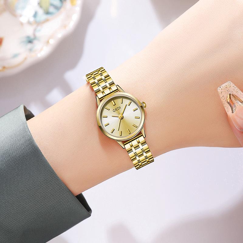 Watch Simple Temperament Steel Belt Watch Waterproof Exquisite Fashion Wind Ladies Quartz Watch