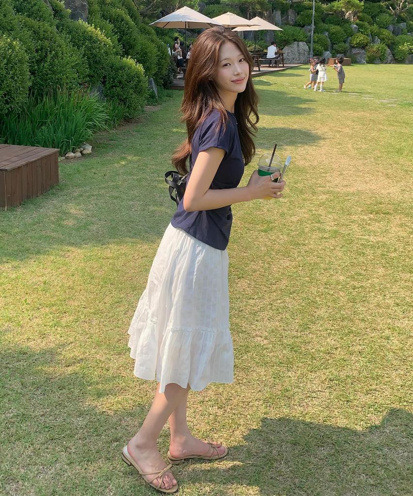 Tudument Eyelet Ribbon Midi Skirt_White