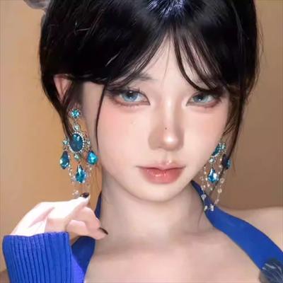Pendientes colgantes de flor de perla con diamantes, pendientes elegantes de temperamento de moda, nicho versátil, pendientes de alta gama para mujer