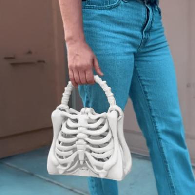 Bolso Gótico de Esqueleto Impreso en 3D Bolso de Mano de Huesos de Caja Torácica Anatómico Espeluznante Monedero de Esqueleto para Disfraz de Halloween Accesorio Estético Oscuro