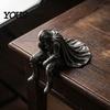 Handmade Style Ornament 3D Printed Medieval Knight Statue, Meditating Figurine with Armor Cloak, Desktop Art Sculpture Vintage Gothic for Bookshelf