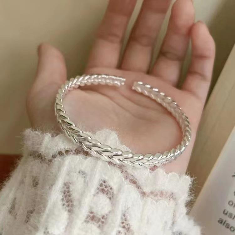 

Элегантный женский посеребренный браслет-манжета в виде колоса пшеницы - Молодежный стиль плетеный браслет SZ-028 Open Wheat Ear Bangle