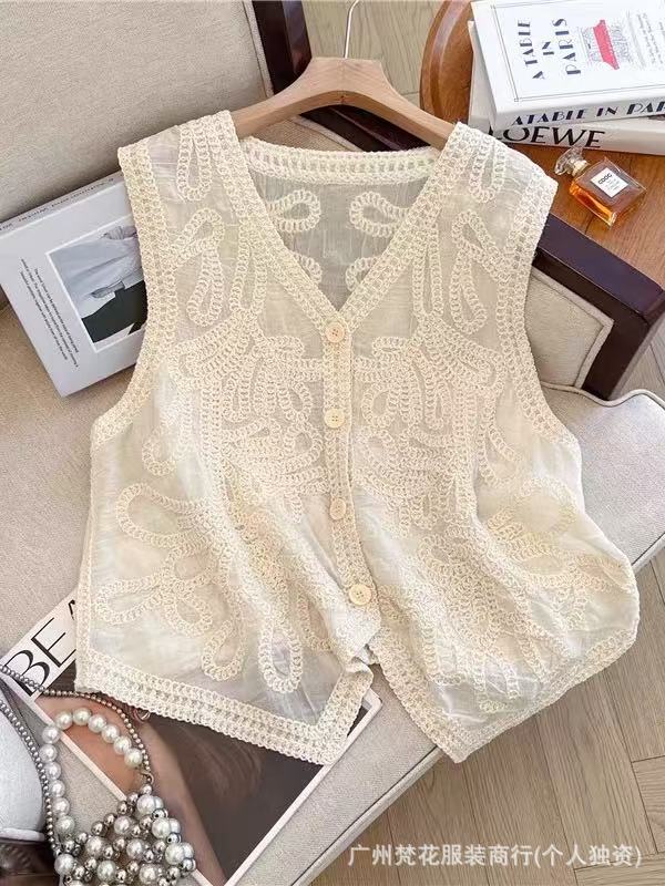 Literary and thin embroidered lace vest vest women's new casual style blouse temperament top apricot cotton