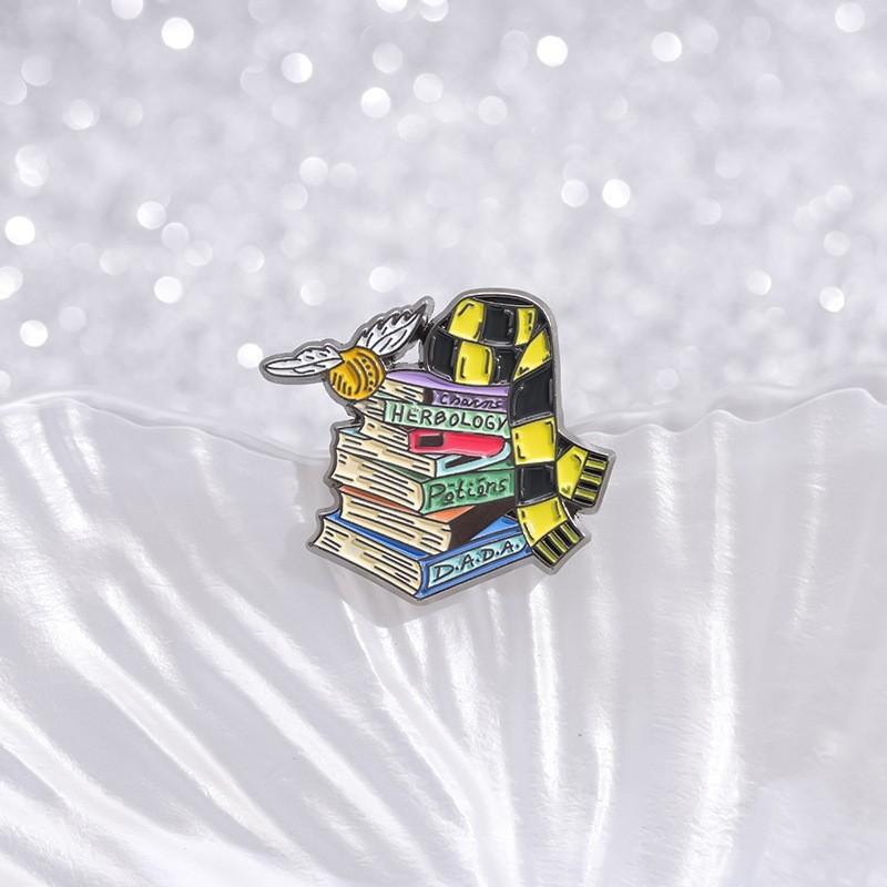 Unique Colorful And Cartoon Character Badge Set For Magical Academy Fans Brooches Stylish