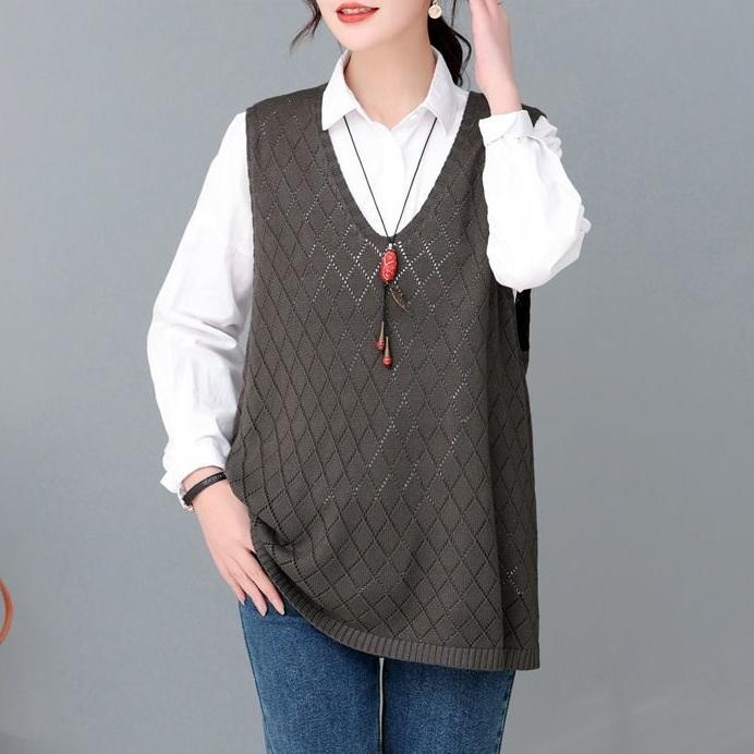 Women's Plus-Size Thin Loose Solid Color Hollow-Out Sleeveless Knitted Vest V-Neck Cardigan Top for Outer Wear