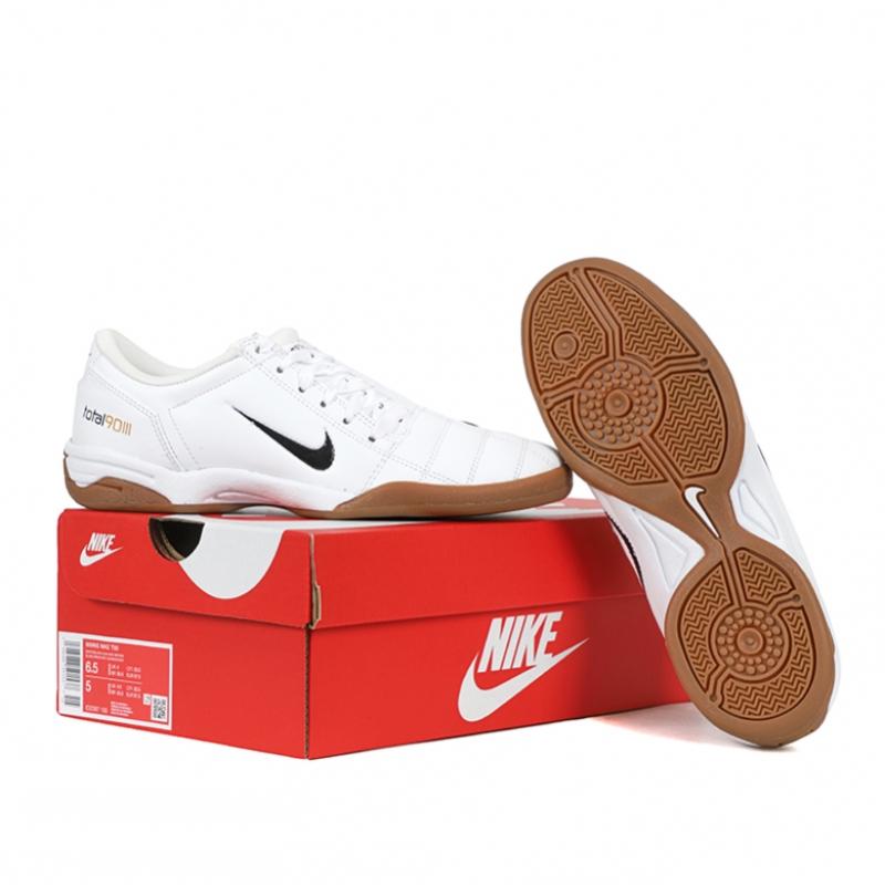 Nike W Total 90 Sneakers
