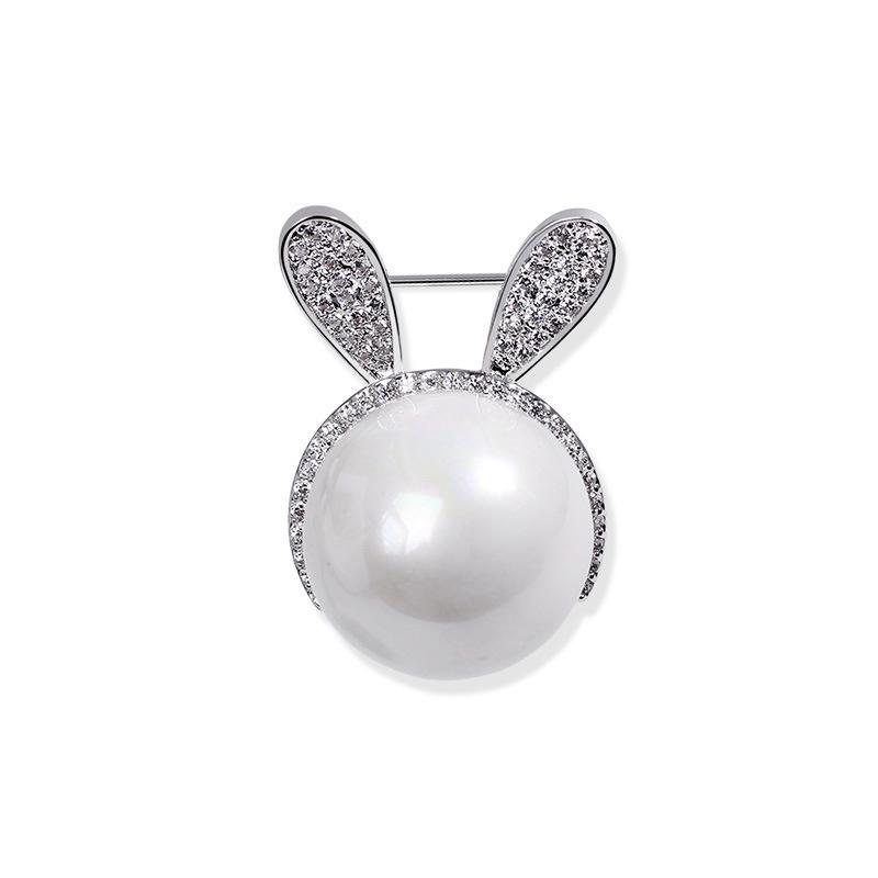 Korean Style Pearl Brooch: Versatile Floral Diamond Pin for Women's Coats