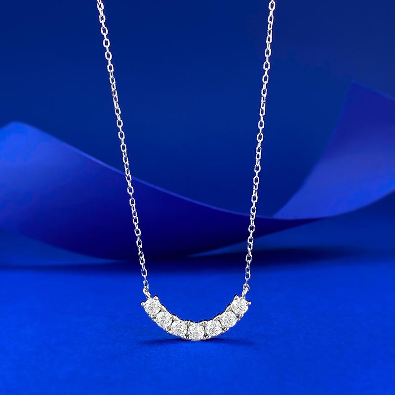 Zhuozhifan S925 Silver 7-Stone Smiley Face Pendant Versatile Necklace