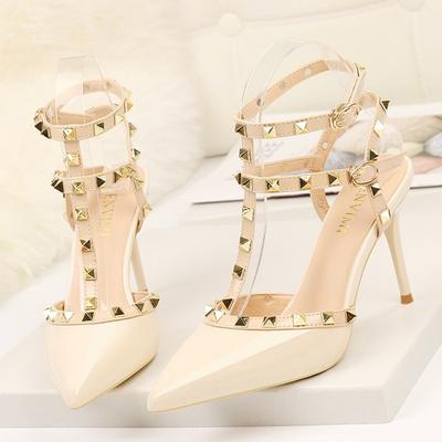 Niet High Heels Luxus Designer Frauen Schuhe Damen Pumps Sexy Frühling Sommer 2021 Mode Sandalen Büro Kleid Weiß Schwarz Schuhe