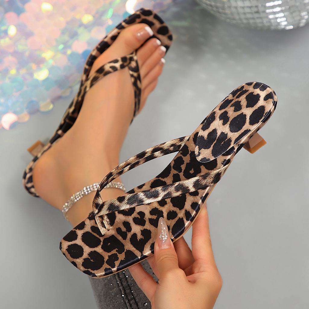 New Summer Sexy Flats Slippers Women Flip Flops Beach Flats Shoes Flower Round Solid Color Leopard Sandals Women Slides Women
