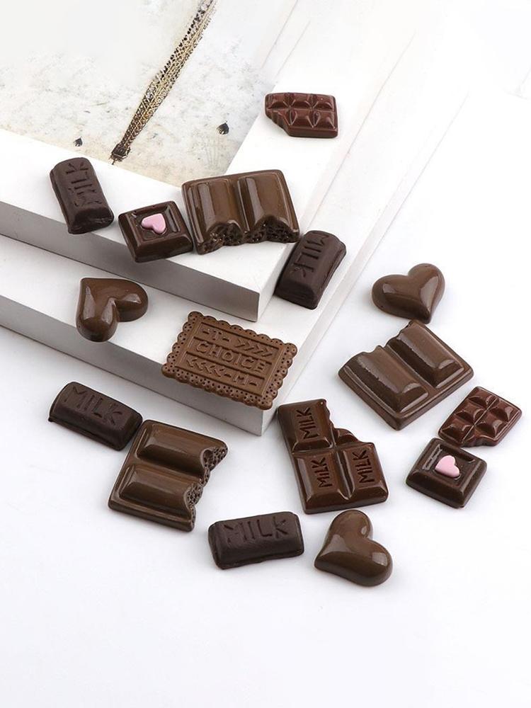 30 Peças Resina Artificial Bolo de Chocolate Flatback Verso Plano Cabochão DIY Comida Ornamento Miniatura para Capa de Celular Joias