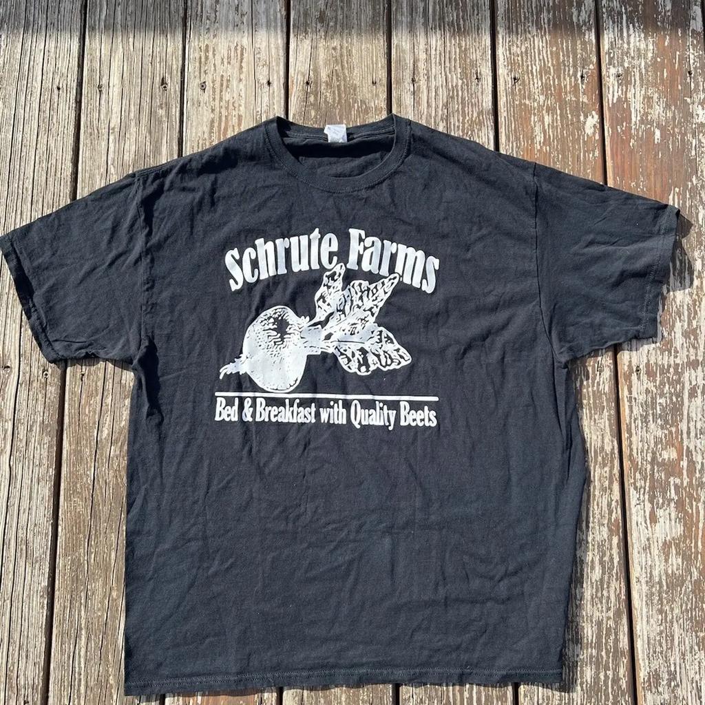 Vintage Schrute Farms Rote Bete T-Shirt The Office Schwarz Schwere Baumwolle Größe XL vintage Gewaschen Herren