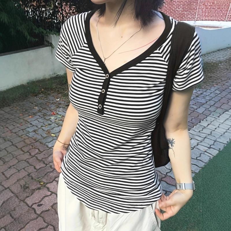 Neues kurzärmeliges gestreiftes T-Shirt Retro V-Ausschnitt Slim Fit Lässige Sommerbluse Mode Elegant Einfache Basic T-Shirts Hemden Knöpfe Einfache Kleidung